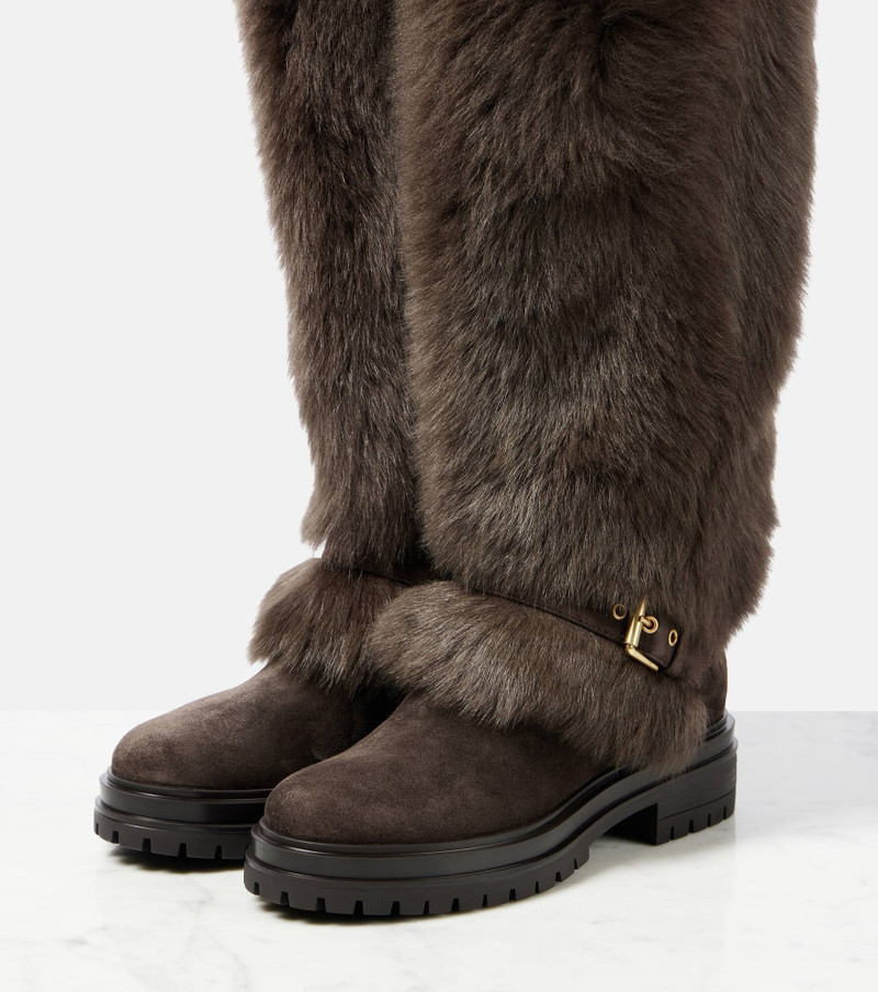 Maverick shearling snow boots 4