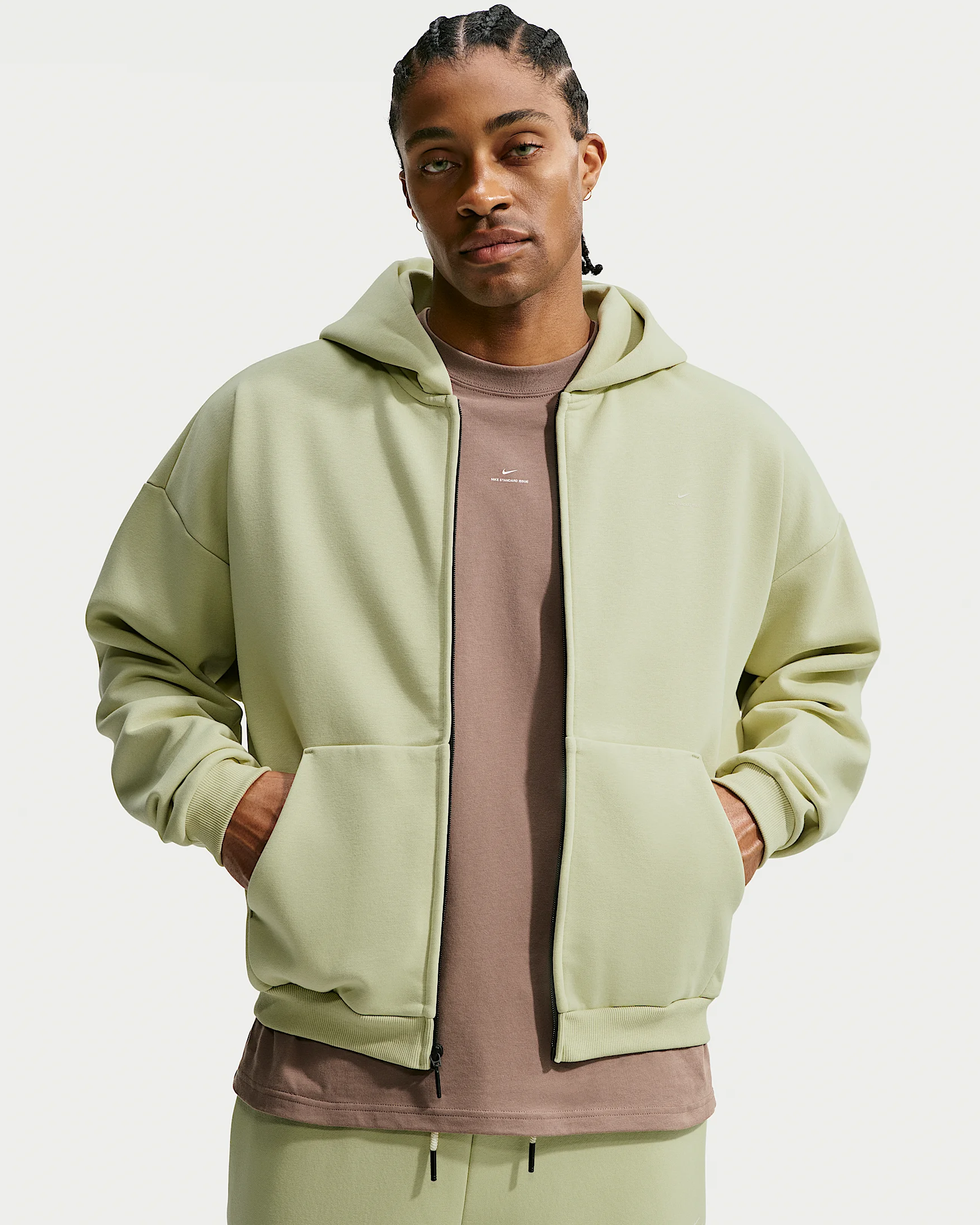 Nike Standard Issue Men's Therma-FIT Full-Zip Basketball Hoodie - 1