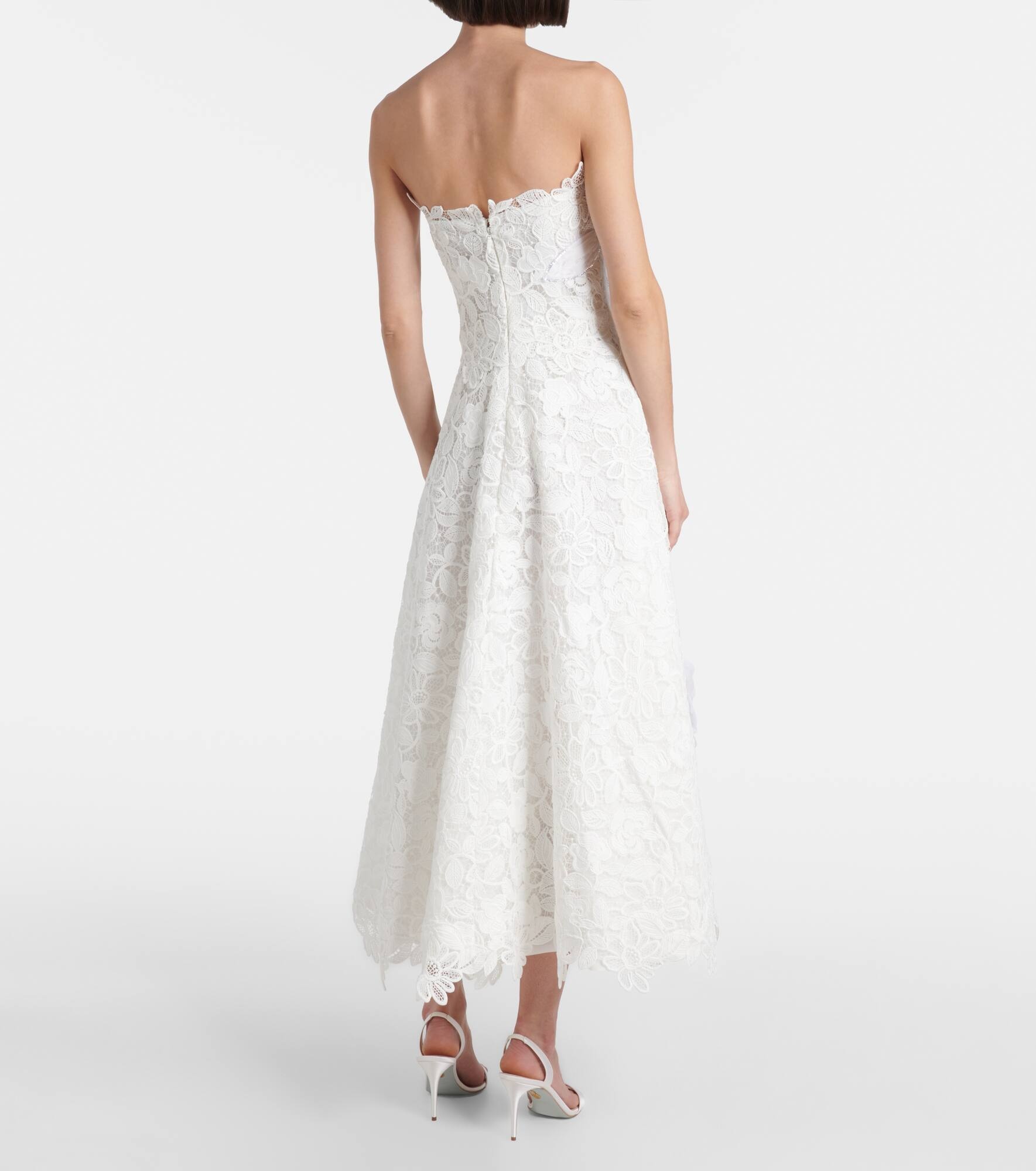 Floral-appliqué lace gown - 3