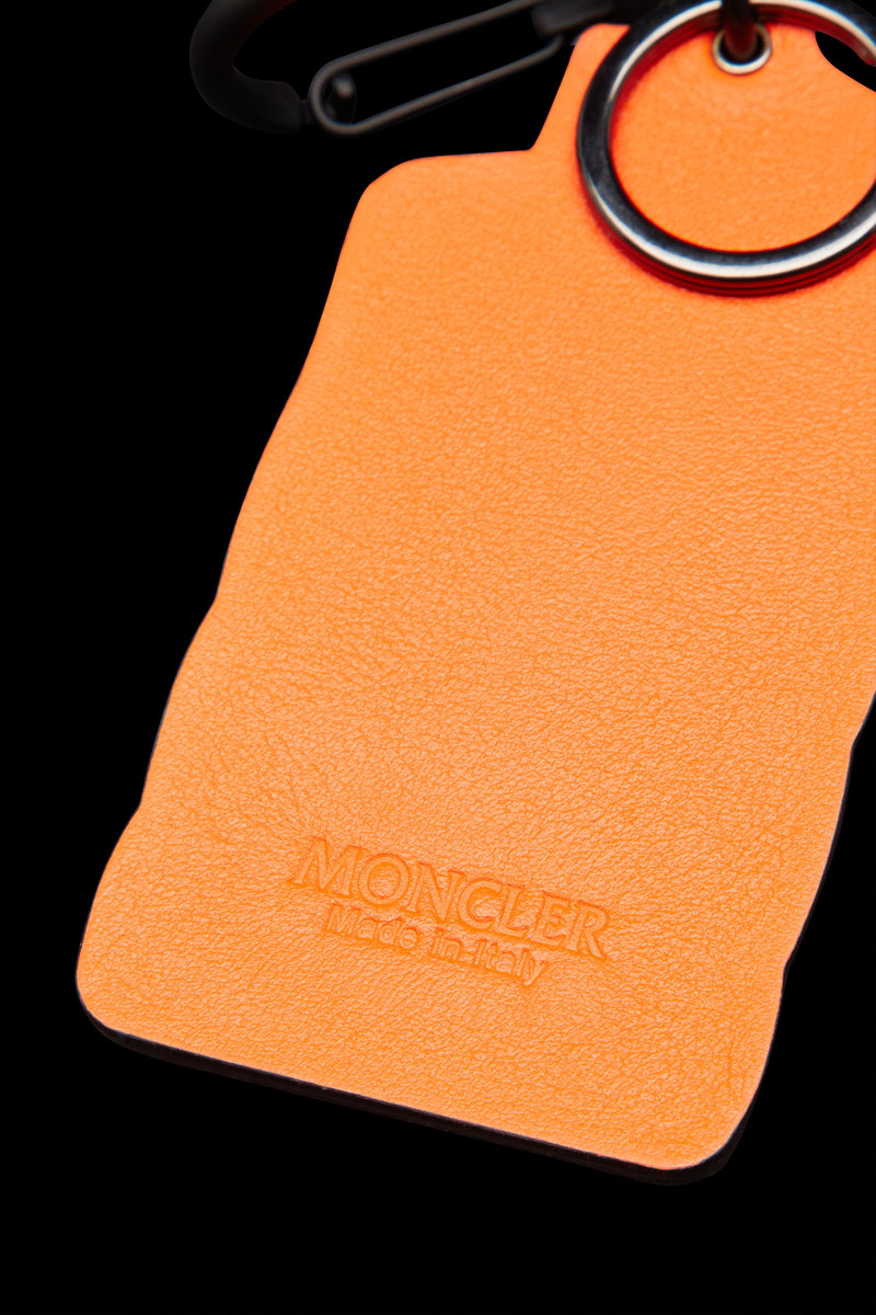 Vest-Shaped Key Ring 4