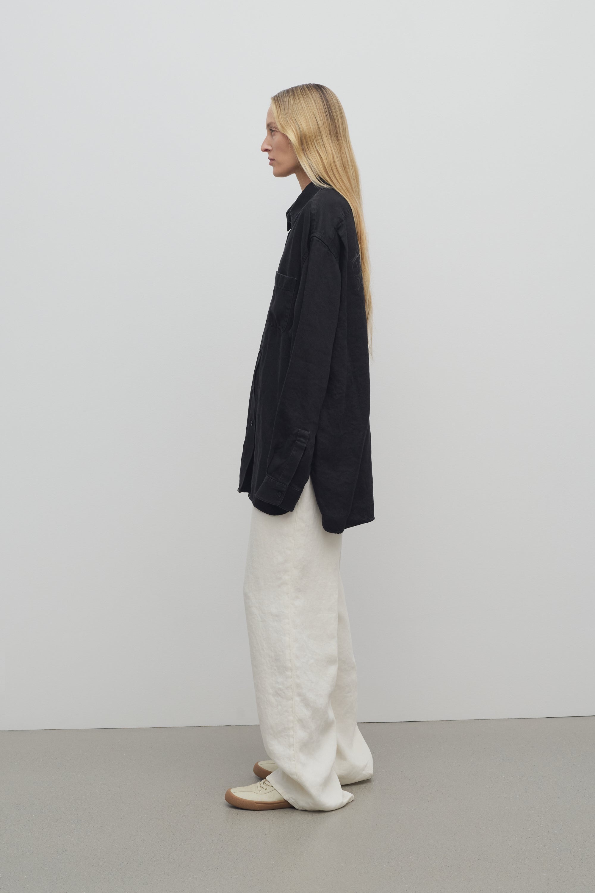 Eglitta Jean in Linen - 4