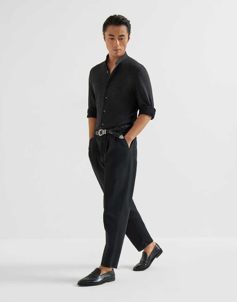 Garment-dyed iconic fit five-pocket trousers in comfort cotton lightweight denim with double pleats 5