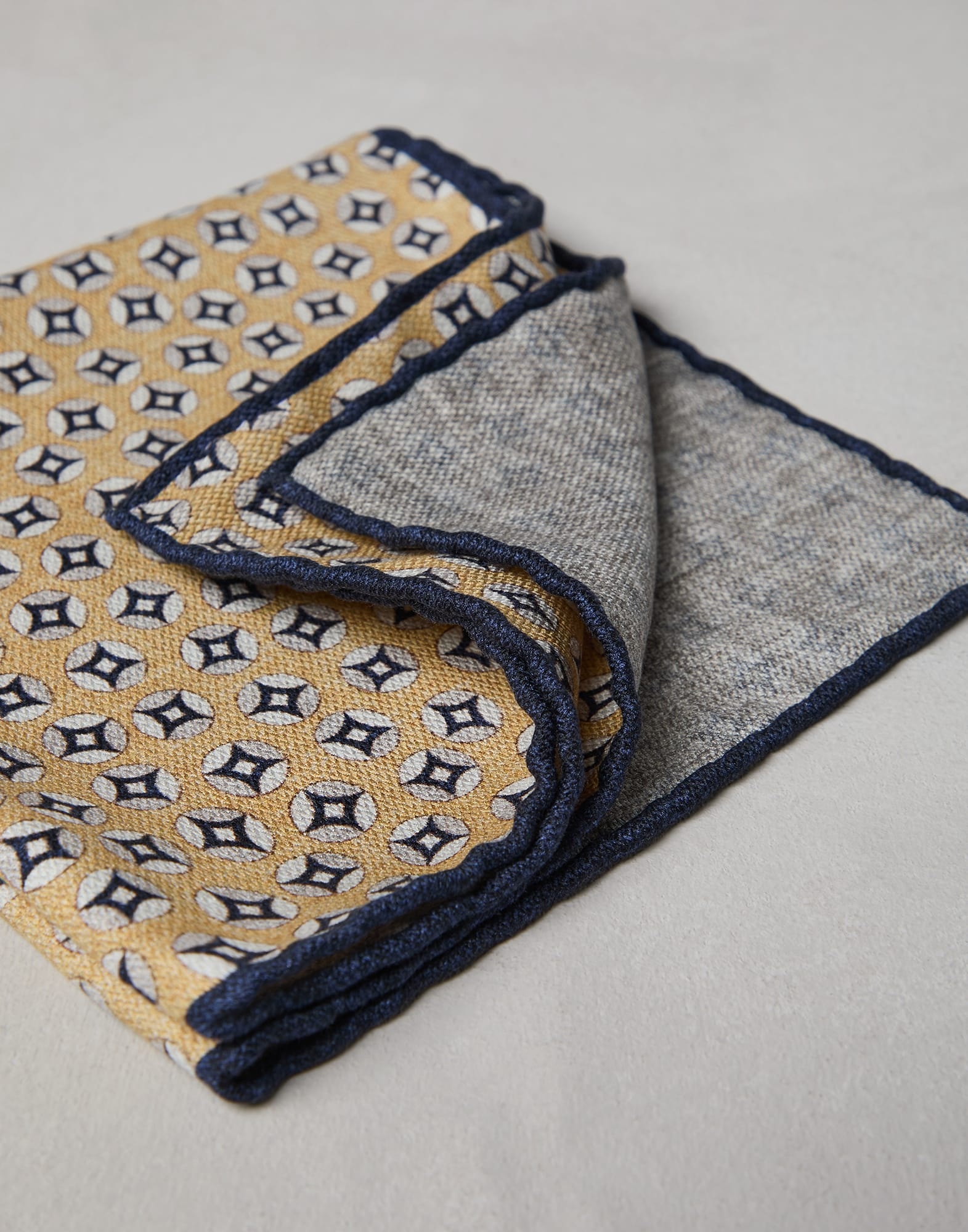 Silk pocket square with pattern - 2