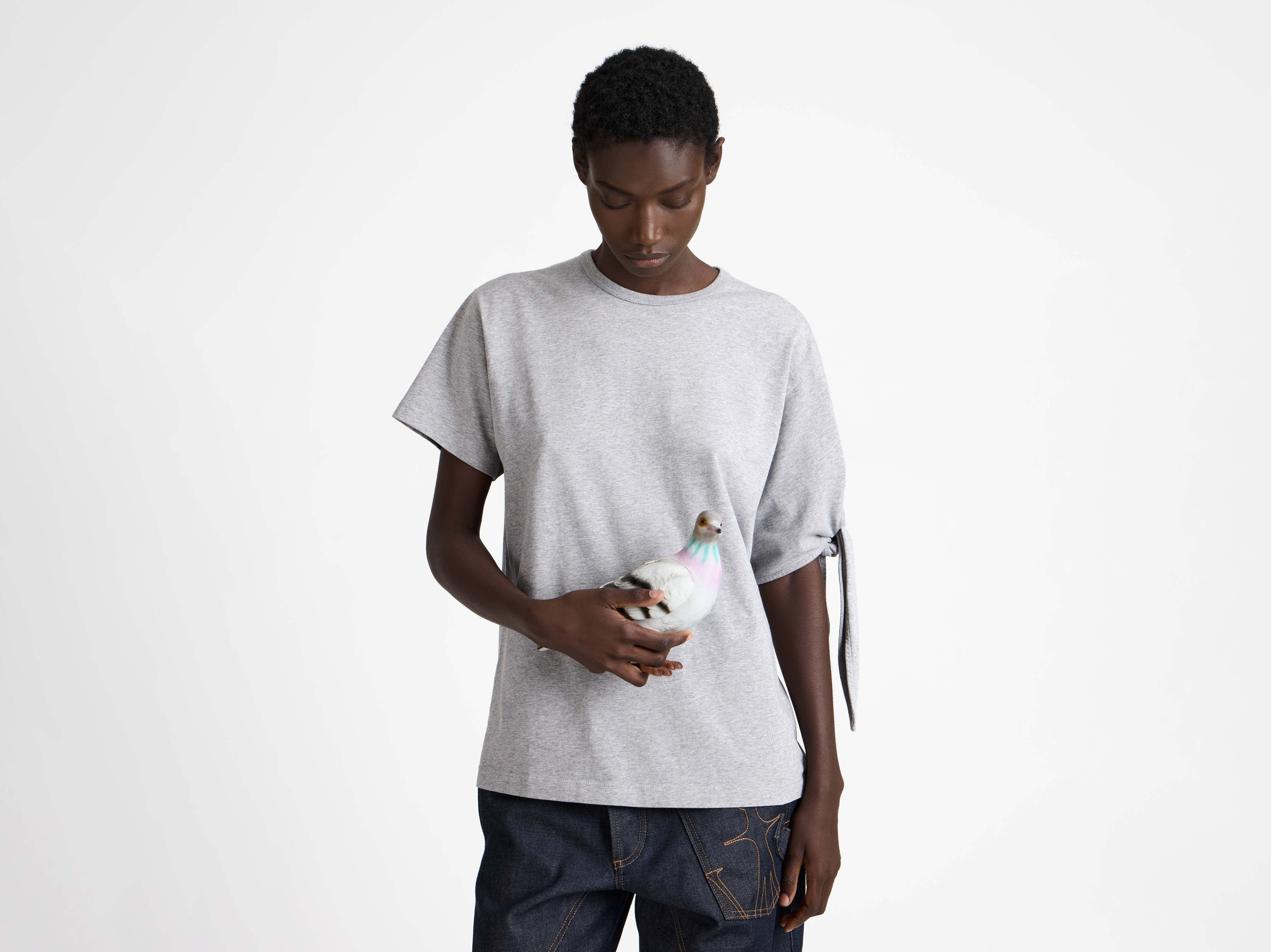 PIGEON CLUTCH IN GREY - 2