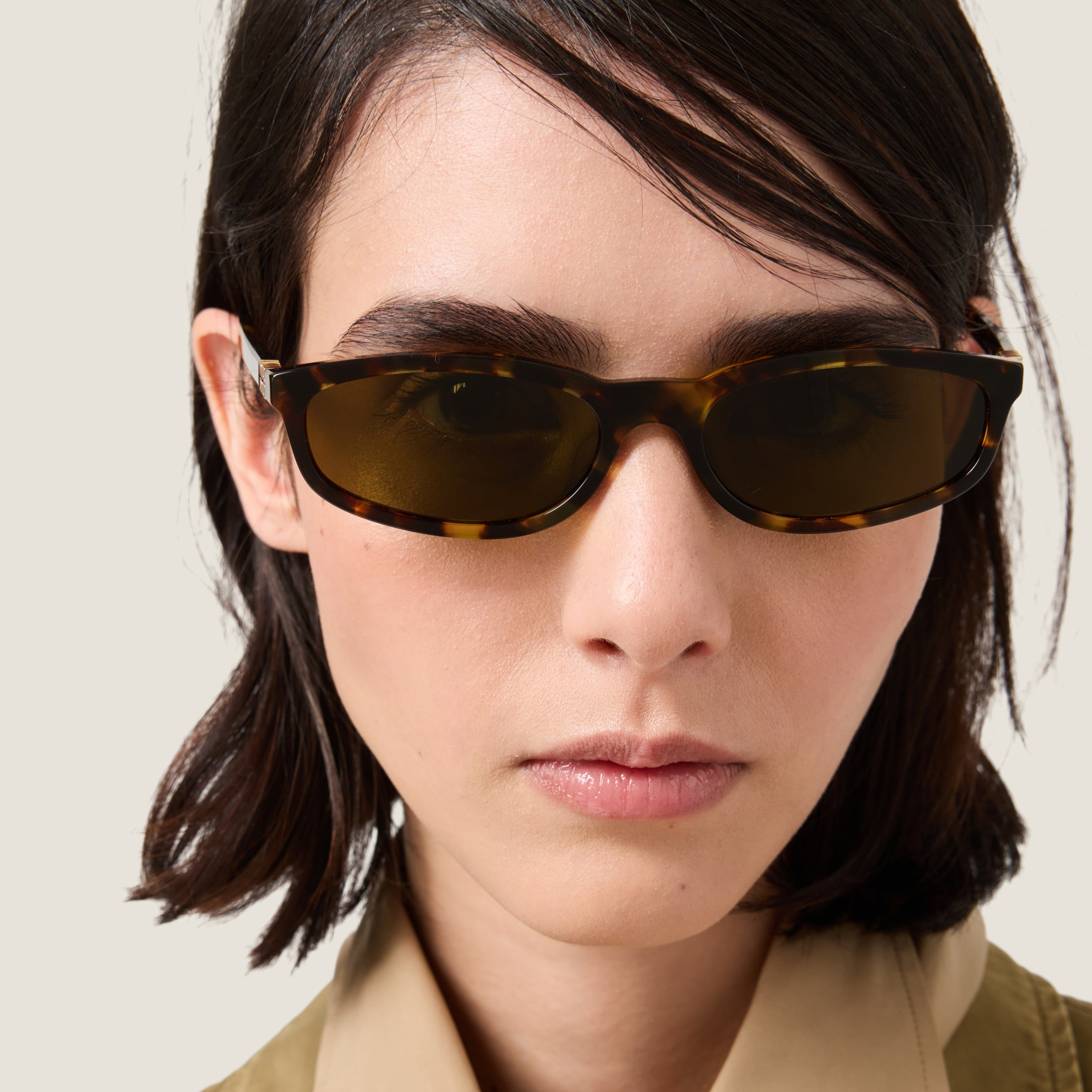 【Miu Miu】Miu Regard sunglasses Miu Miu Miu Regard sunglasses | REVERSIBLE