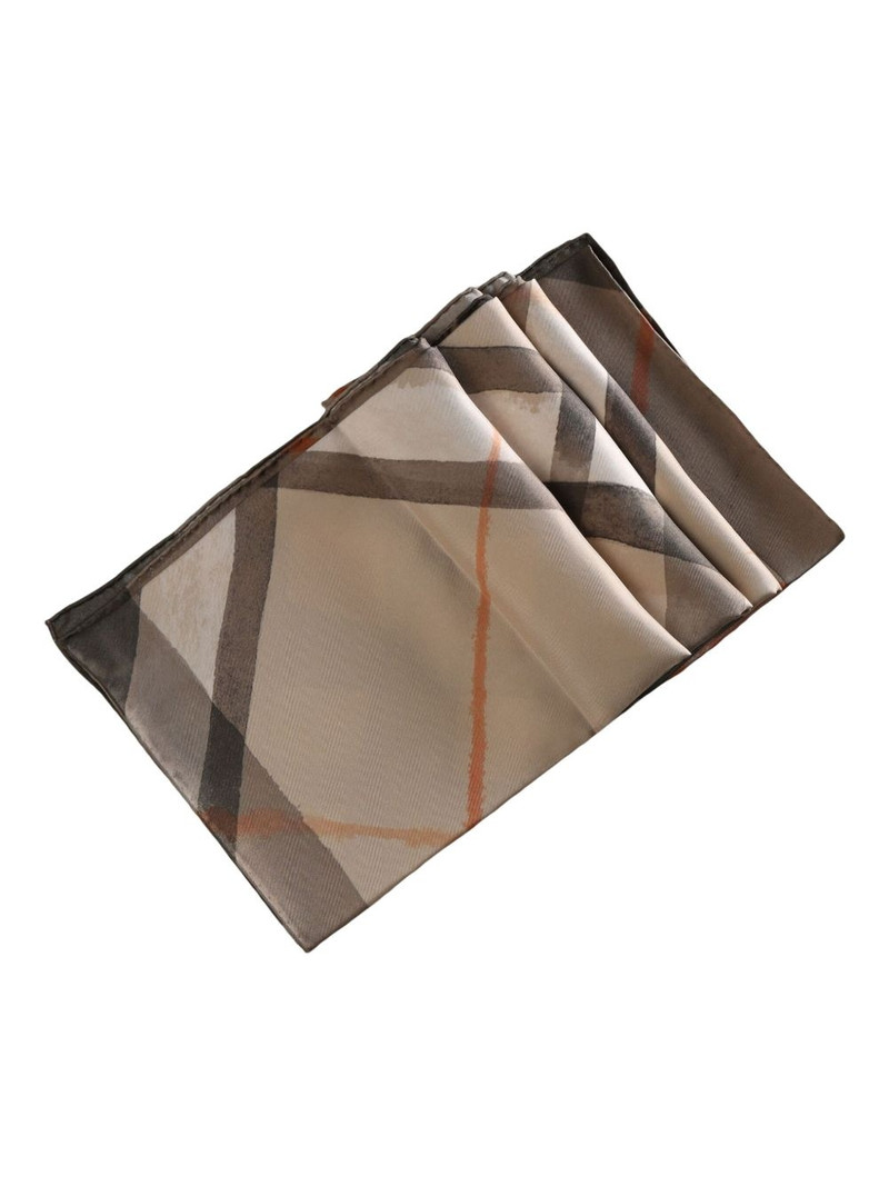 Burberry Vintage Check scarf outlook