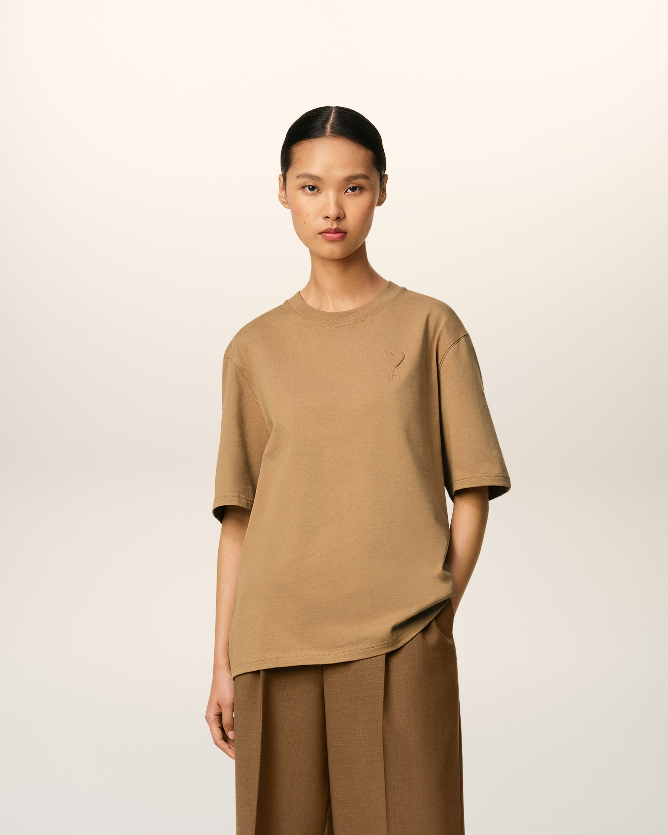 BROWN COTTON AMI DE COEUR COSY FIT T-SHIRT - 2