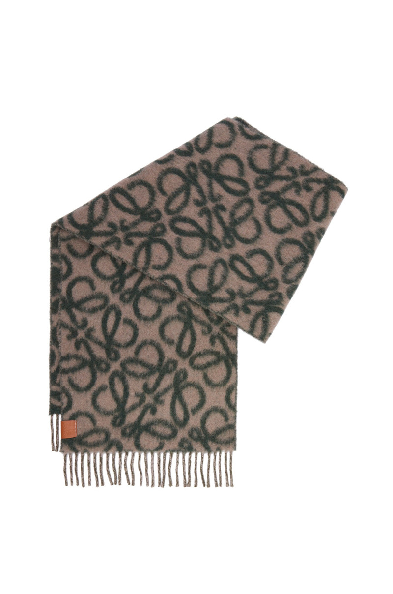 Anagram scarf in alpaca and wool 3