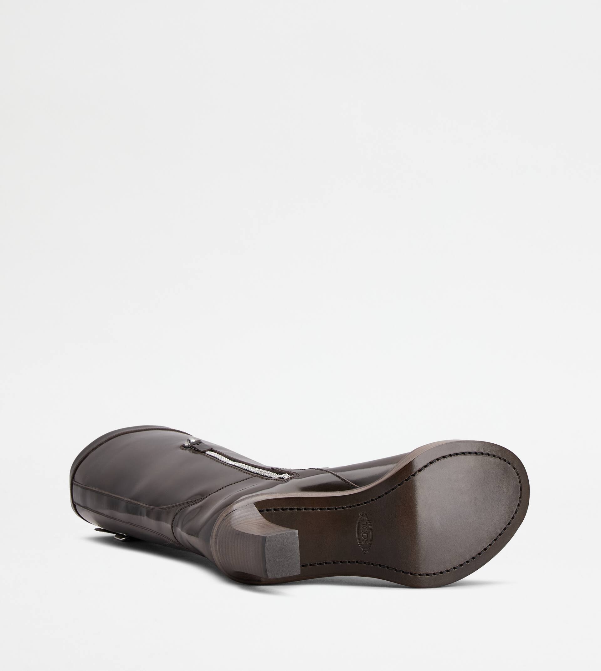 BOOTS IN LEATHER - BROWN - 5