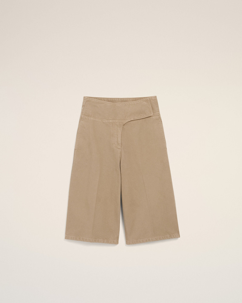BEIGE COTTON WRAPPED BELTED BERMUDA SHORTS 1
