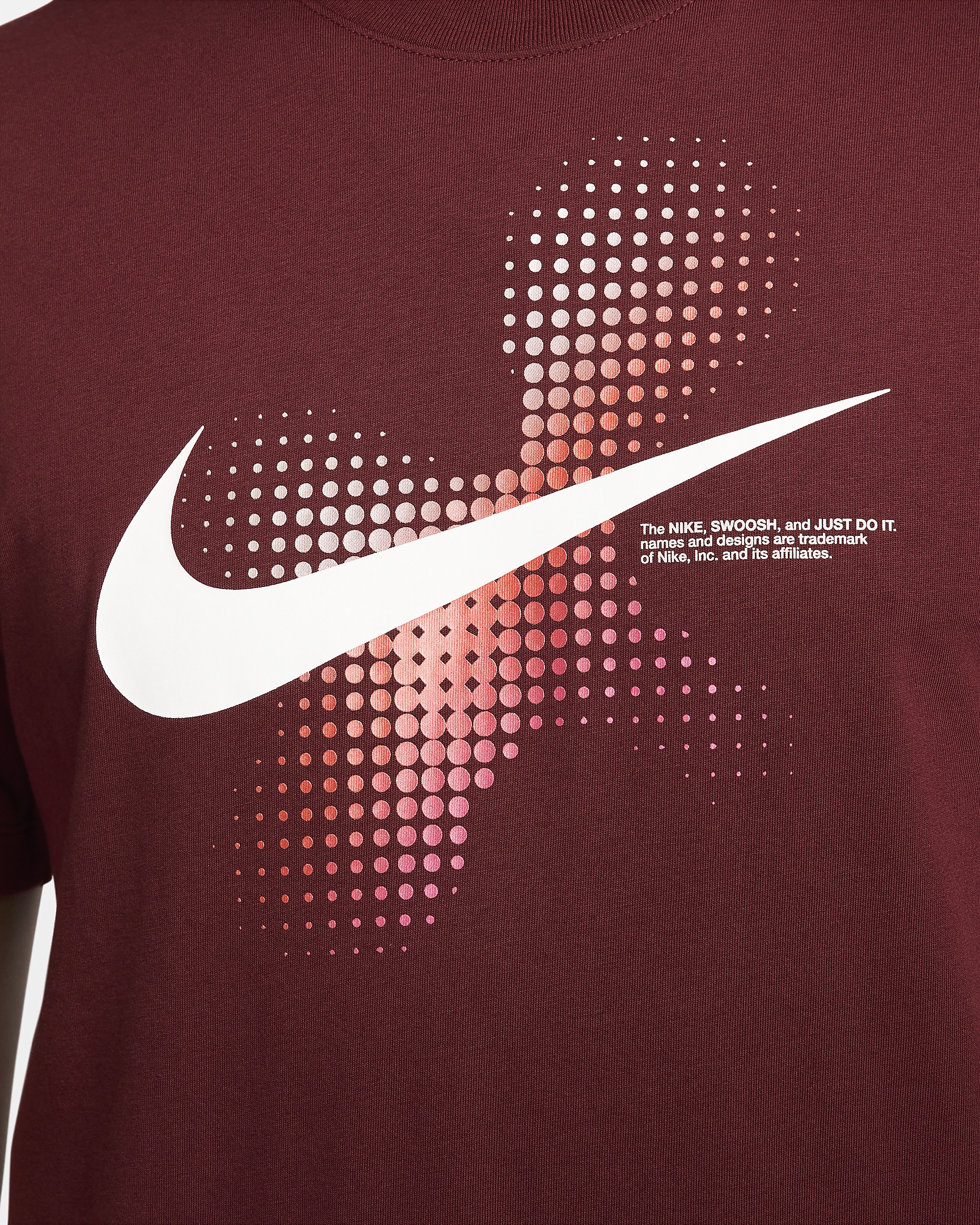 Nike Sportswear Men's T-Shirt - 4