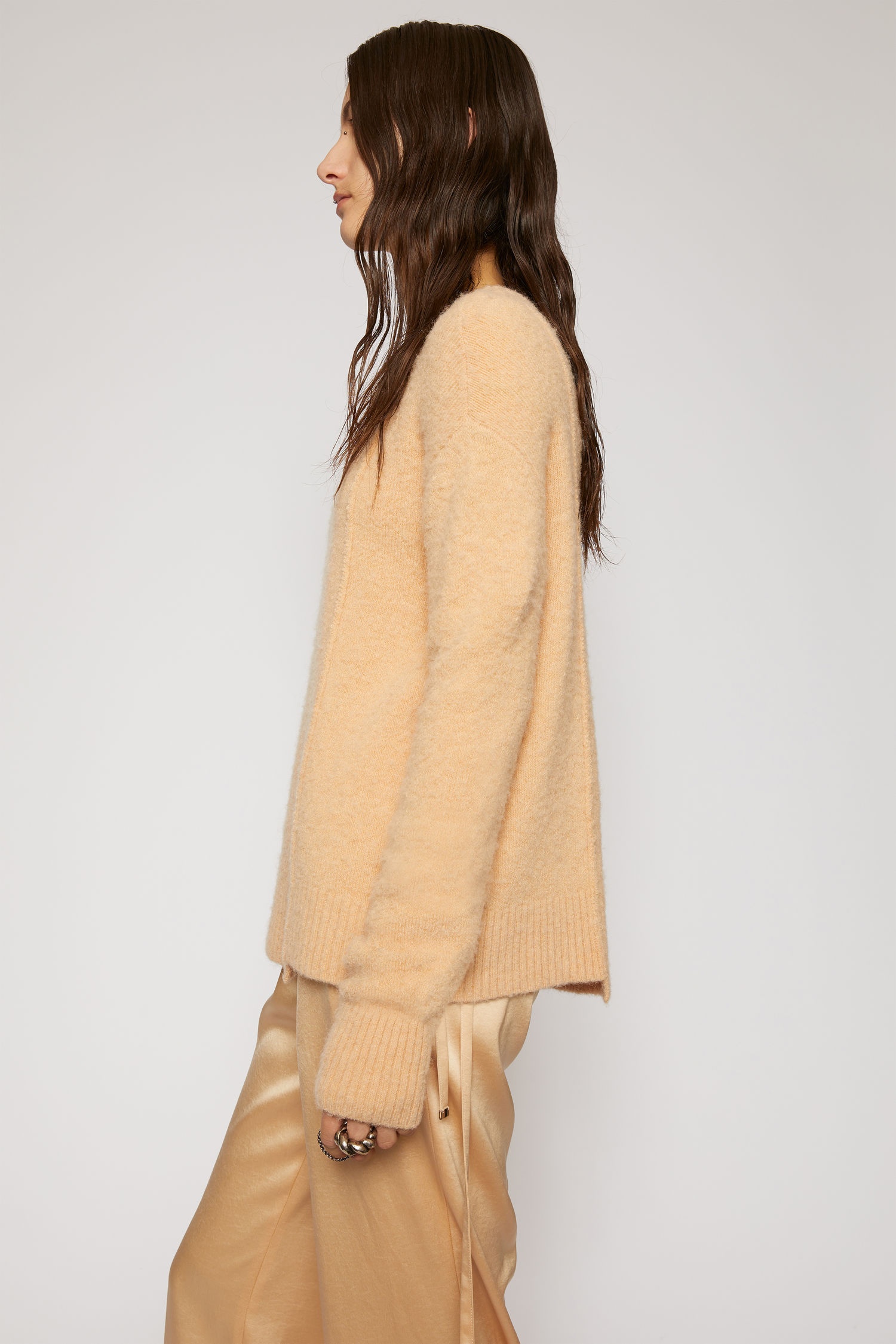 Asymmetric-hem sweater pale orange - 3