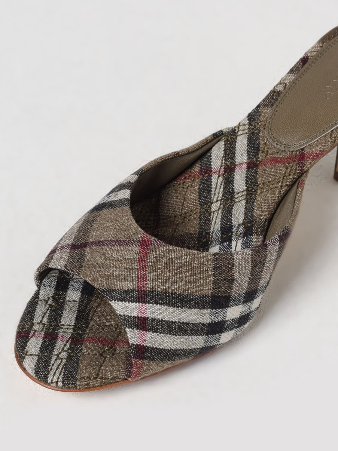 High heel shoes woman Burberry - 4