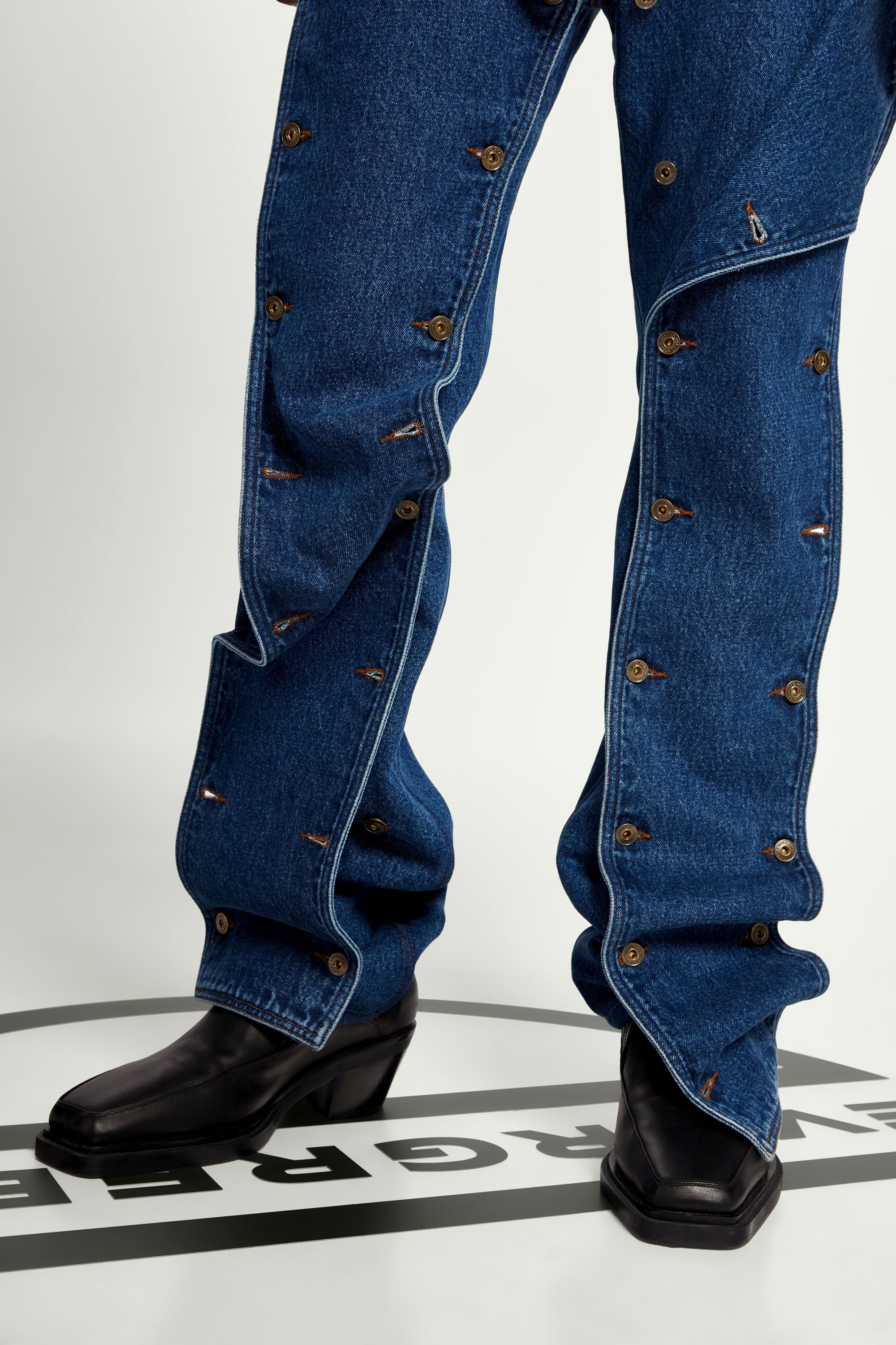 Classic Button Panel Jeans - 7