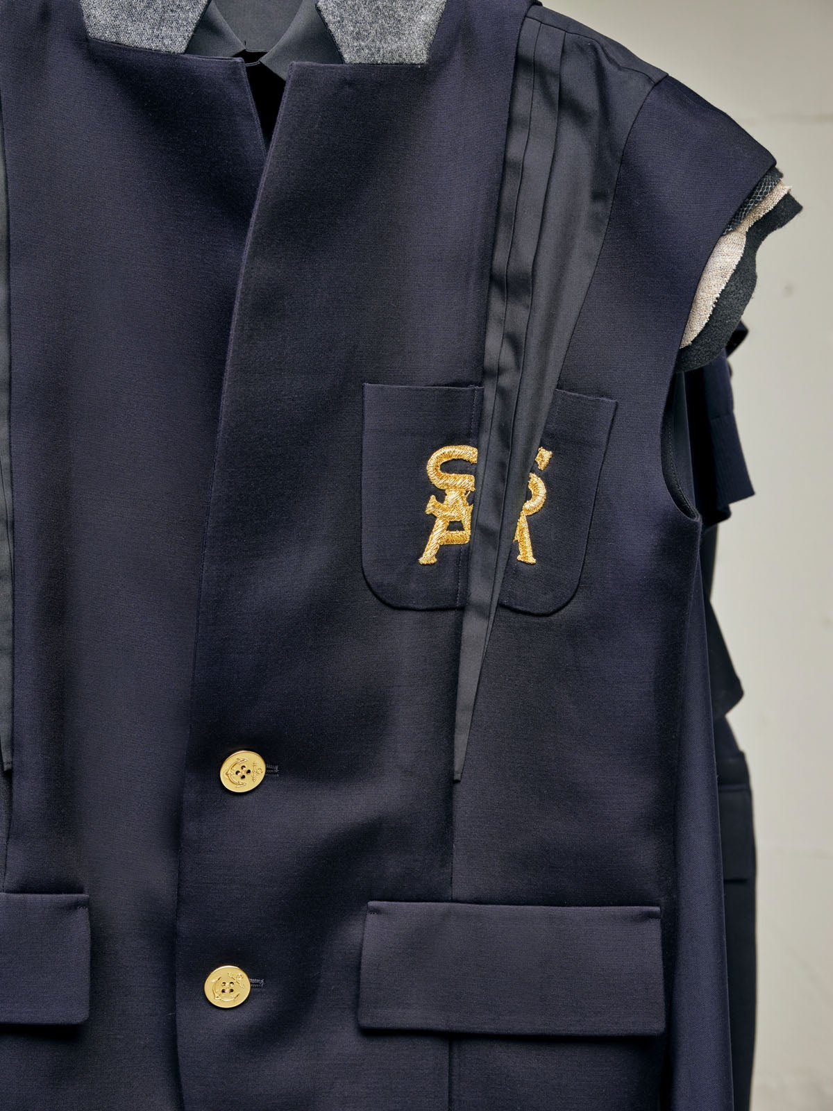 Emblem Double-Faced Silk Cotton Jacket - 5