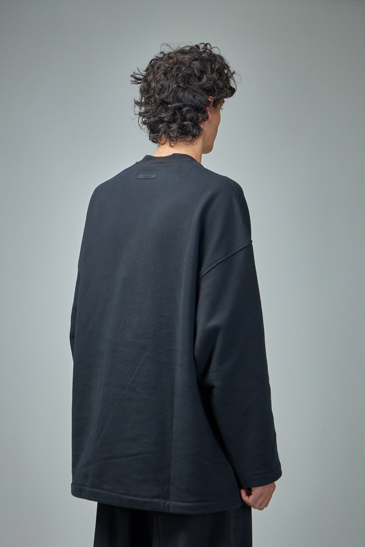シャツ HEAVY FLEECE HOCKEY JERSEY ESSENTIALS Fear of God Essentials Heavy Fleece Hockey Jersey in Black