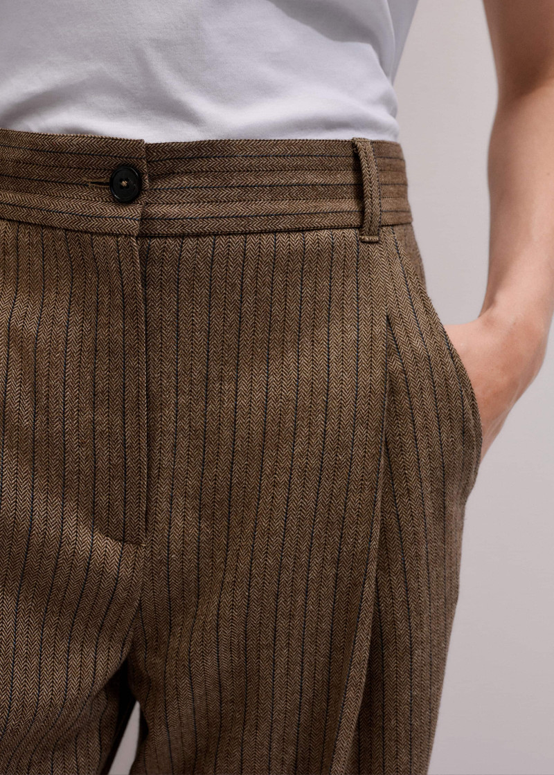 Pleat Tapered Trouser 4