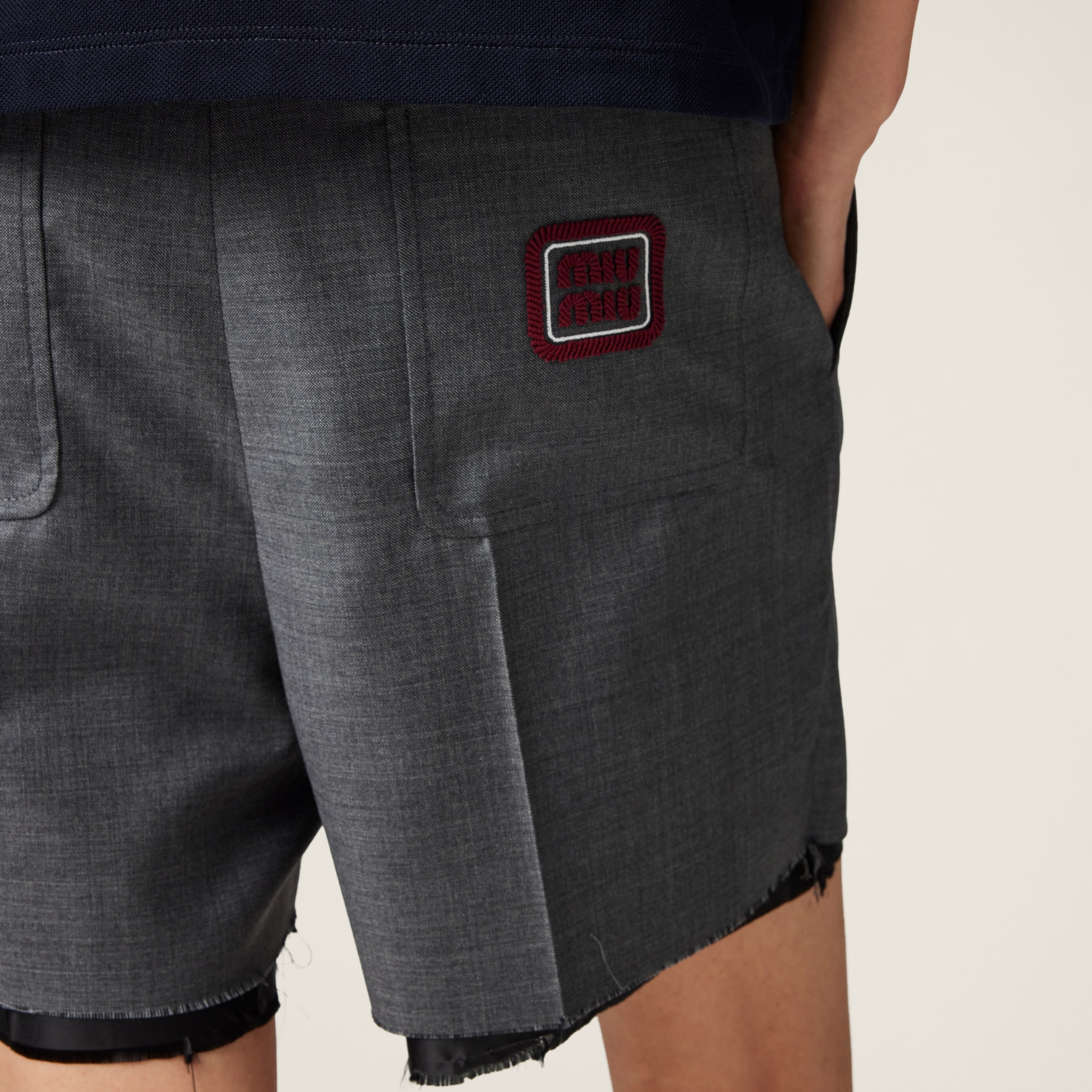 Grisaille Bermudas - 6