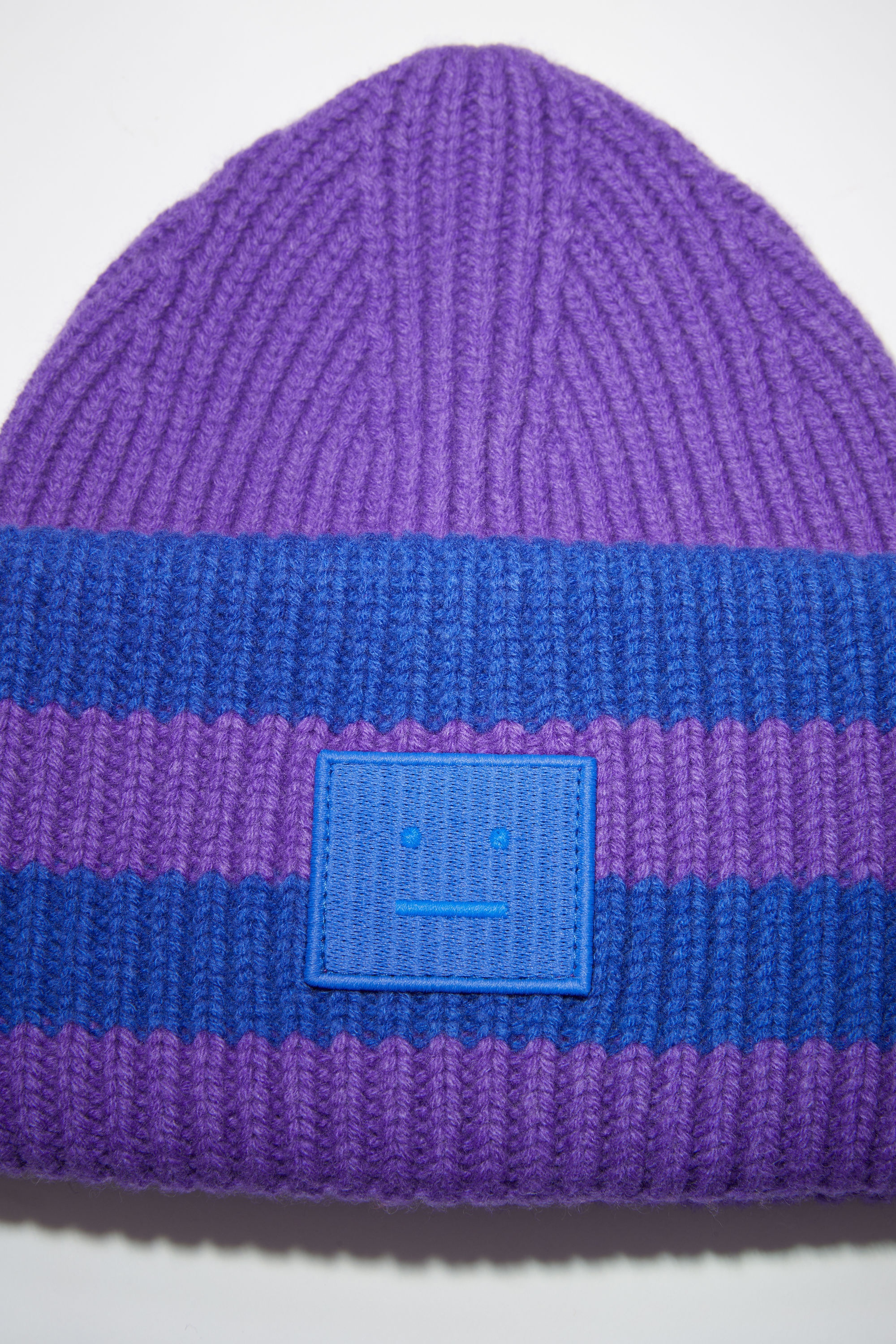 Striped logo beanie - Purple/blue - 4