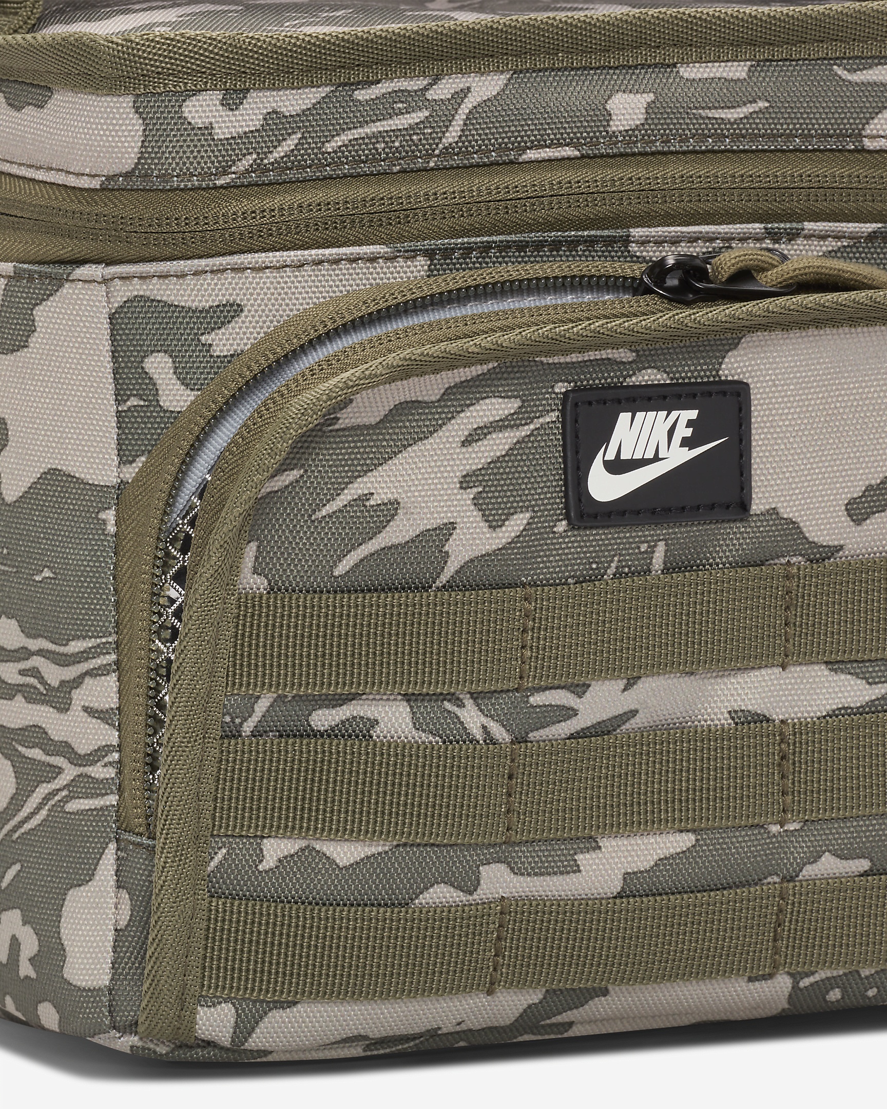 Nike Men's Futura Sportswear Lunch Bag (6.75L) - 7