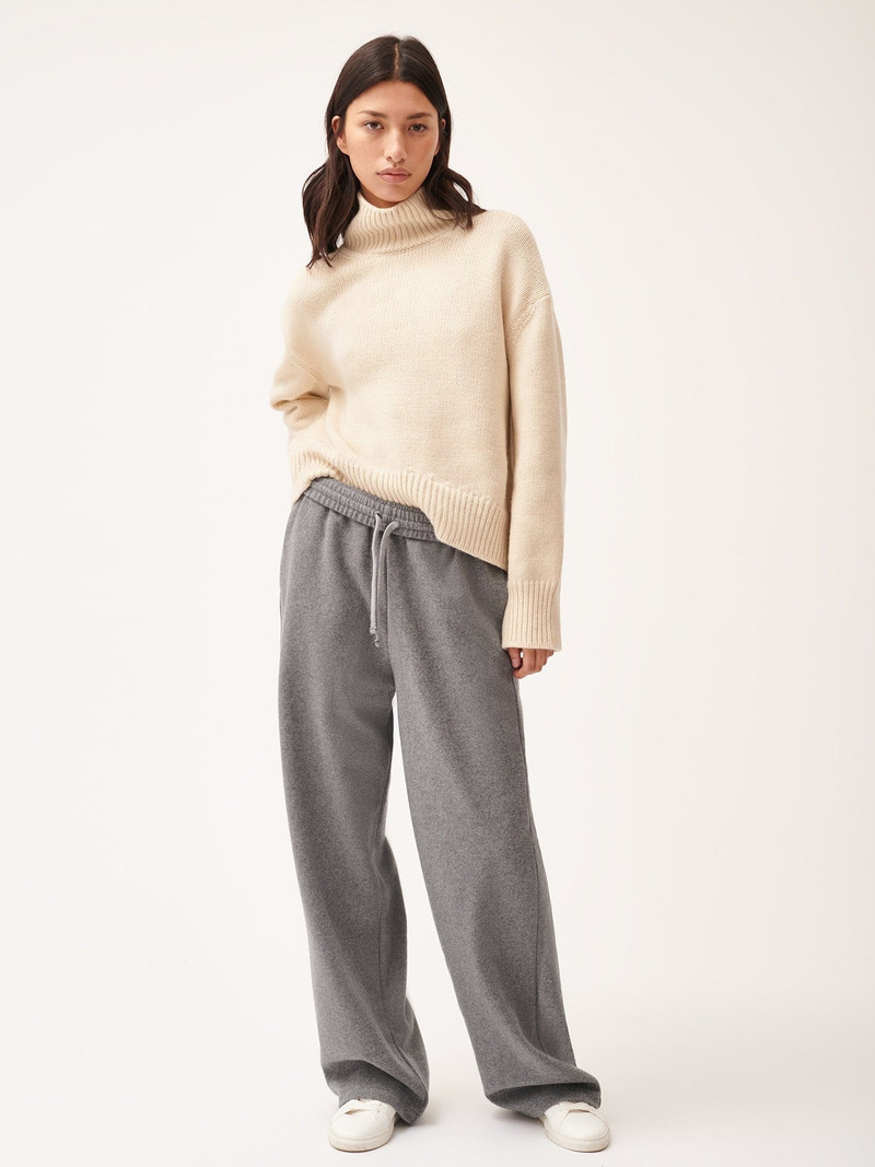 Women's Recycled Cashmere Turtleneck Sweater - Ecru Ivory 5