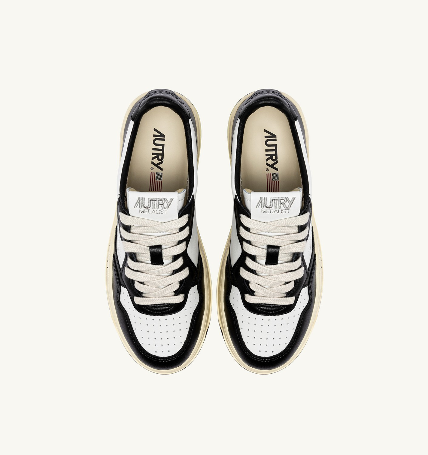 MEDALIST LOW SNEAKERS IN WHITE AND BLACK LEATHER WITH LETTERING - 7