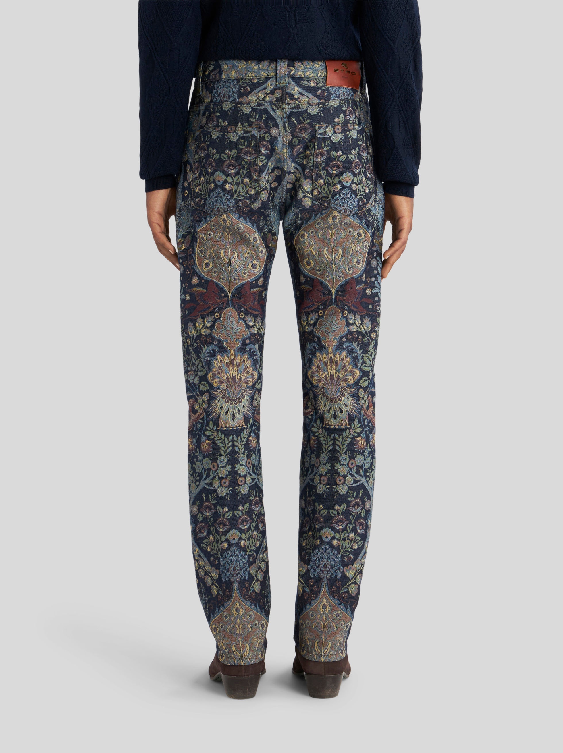 JACQUARD JEANS WITH FIGURATIVE DESIGN - 4