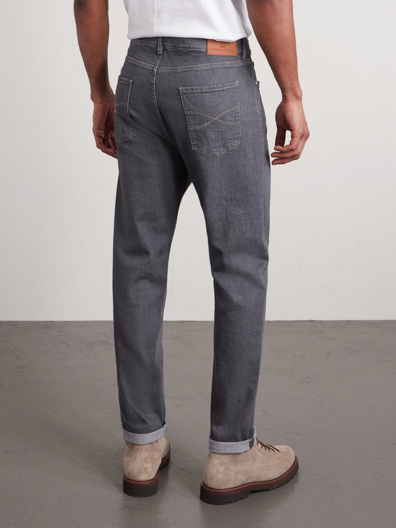 Straight-Leg Jeans 4