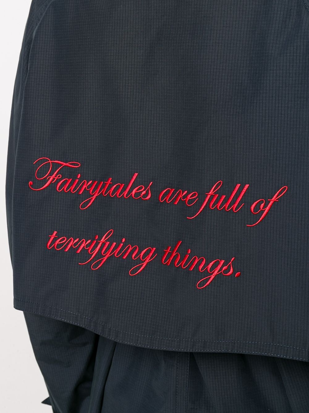 slogan-embroidered trench coat - 5