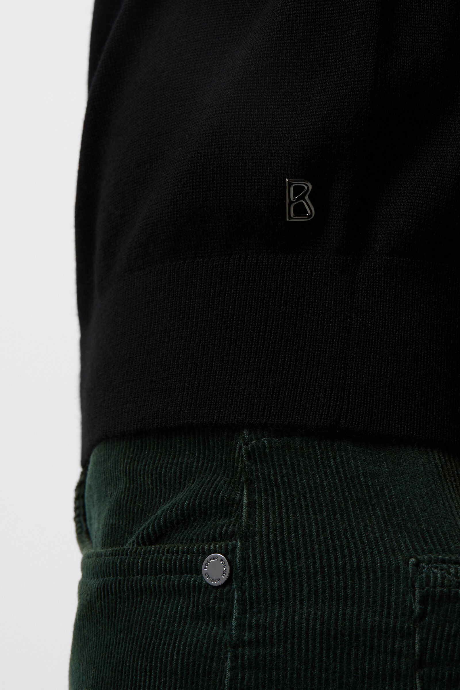 Gordon turtleneck pullover in Black - 5