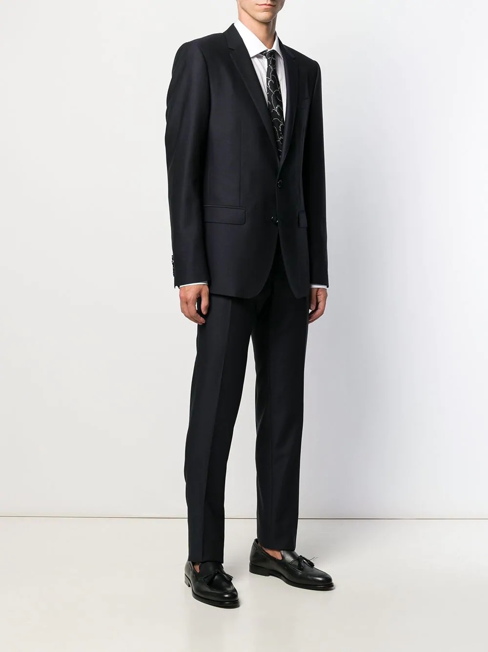 classic two-piece suit - 3