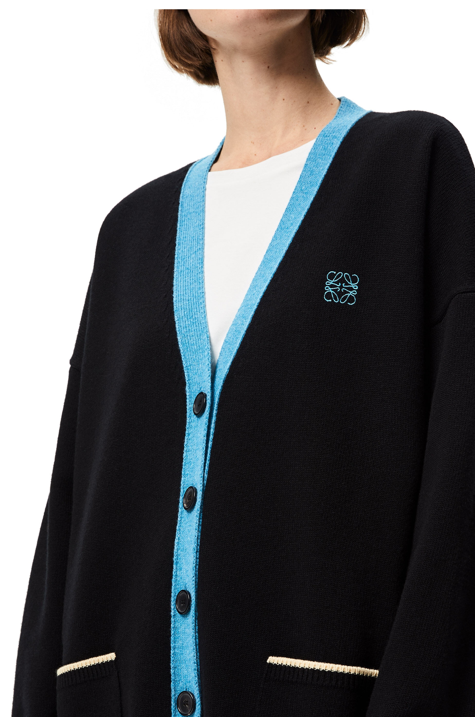 Anagram embroidered oversize cardigan in wool - 5