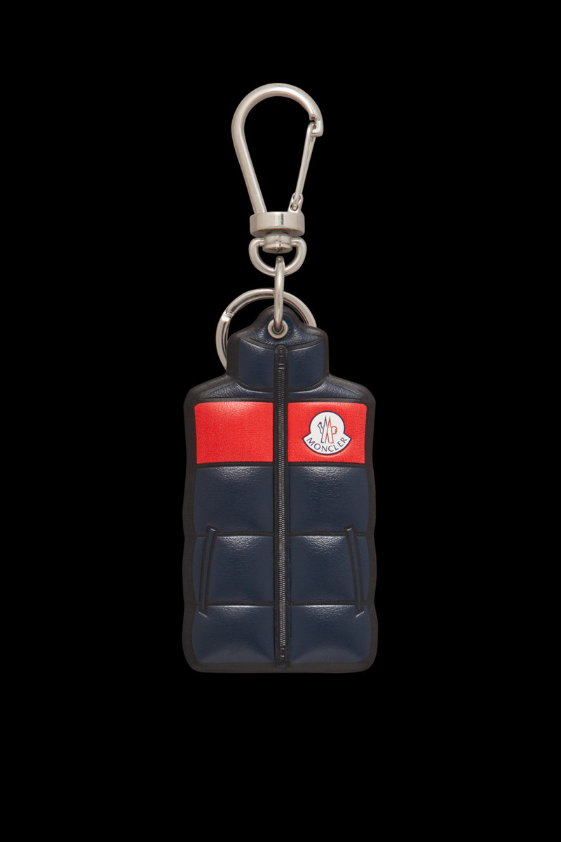 Vest-Shaped Key Ring 1