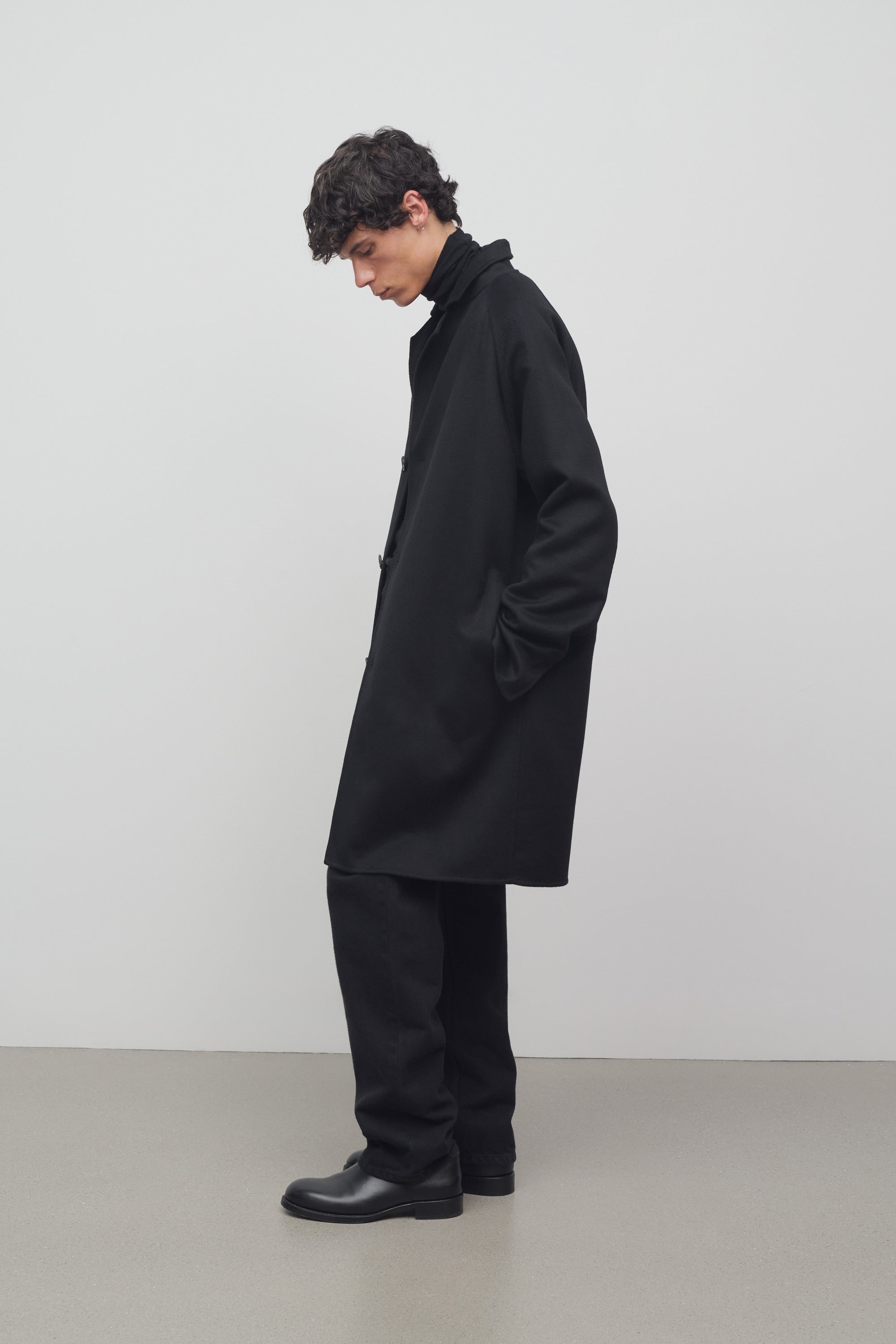 Elide Coat in Cashmere - 4