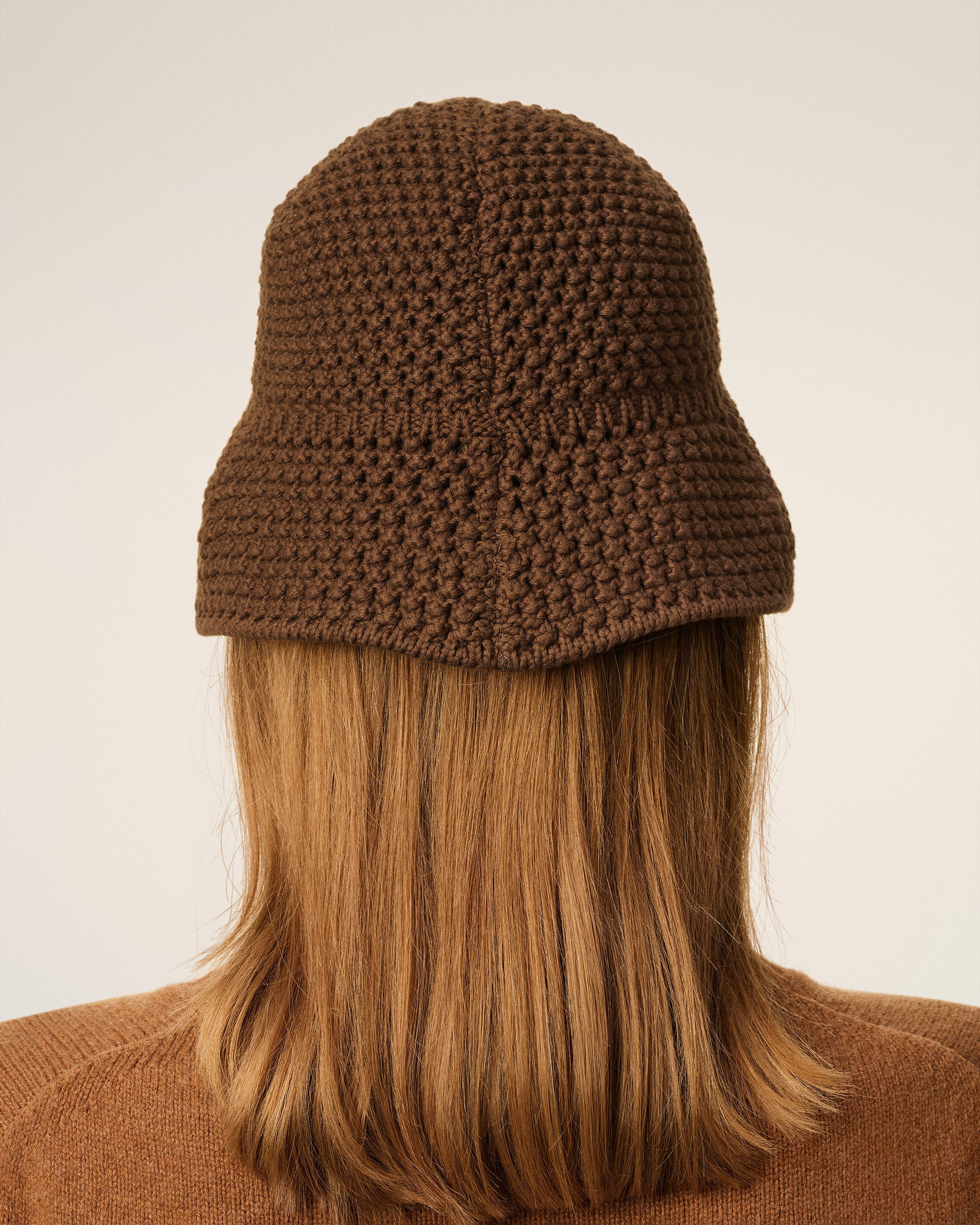 BROWN COTTON KNITTED AMI PATCH BUCKET HAT - 4