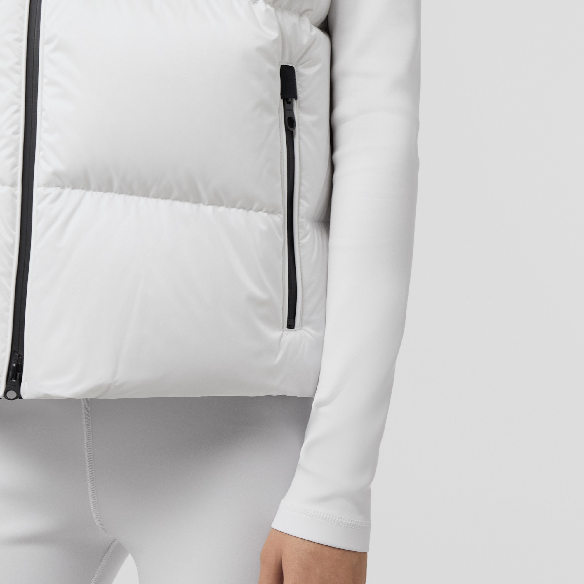 Detachable Hood Two-tone Nylon Puffer Gilet - 5