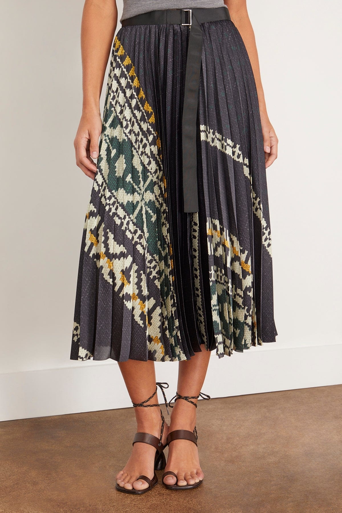 Pattern Knit Print Skirt in Black/Green - 3