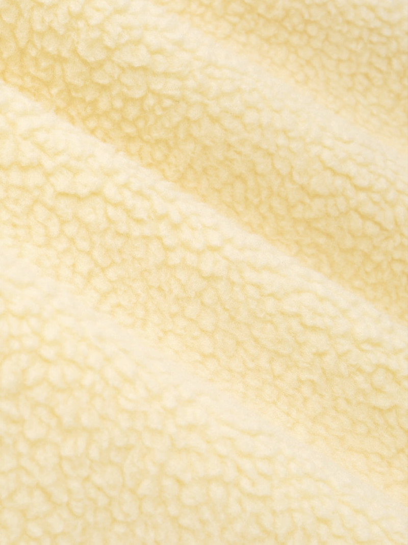 ESSENTIALS Polar Fleece Short outlook