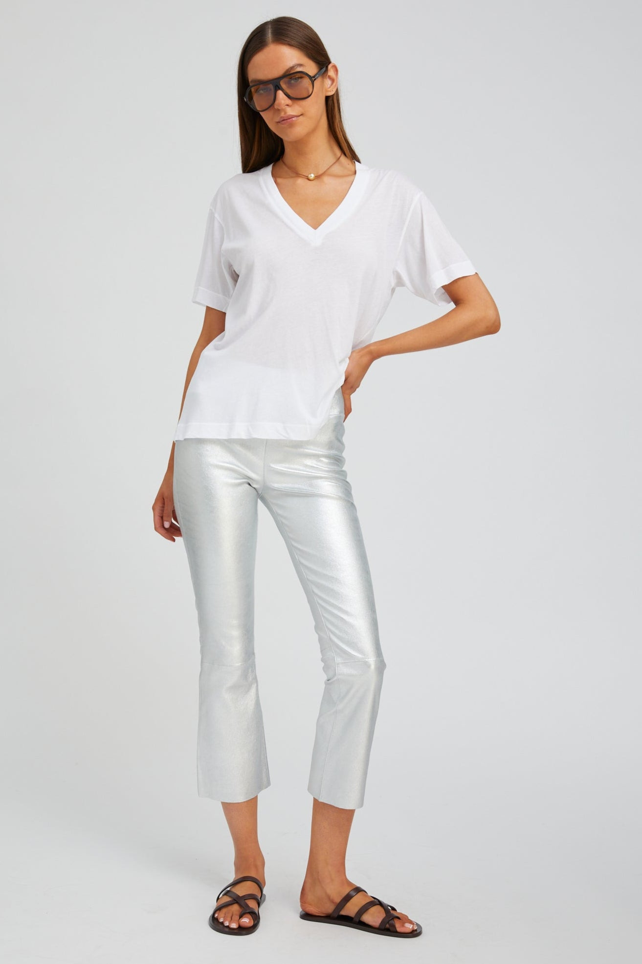 WHITE V-NECK TEE - 5