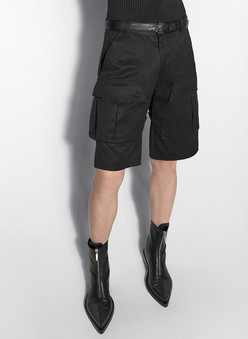 black cargo shorts 3