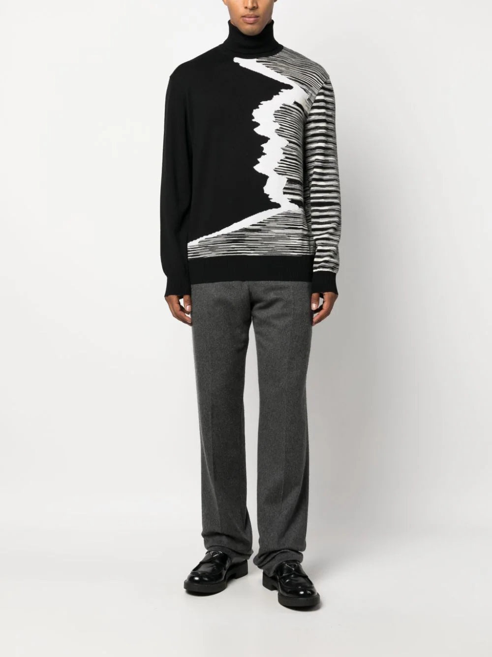 STRIPE-PATTERN ROLL-NECK JUMPER - 2