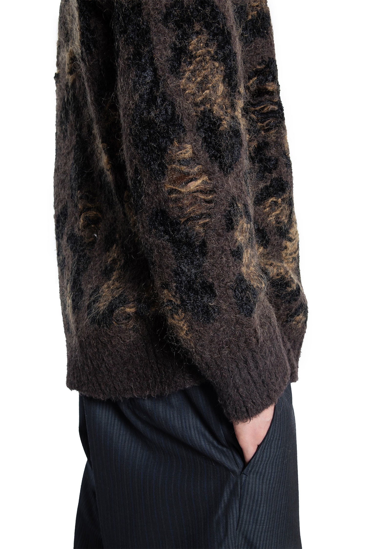 Destroyed-Leopard-Jacquard-Sweater - 4