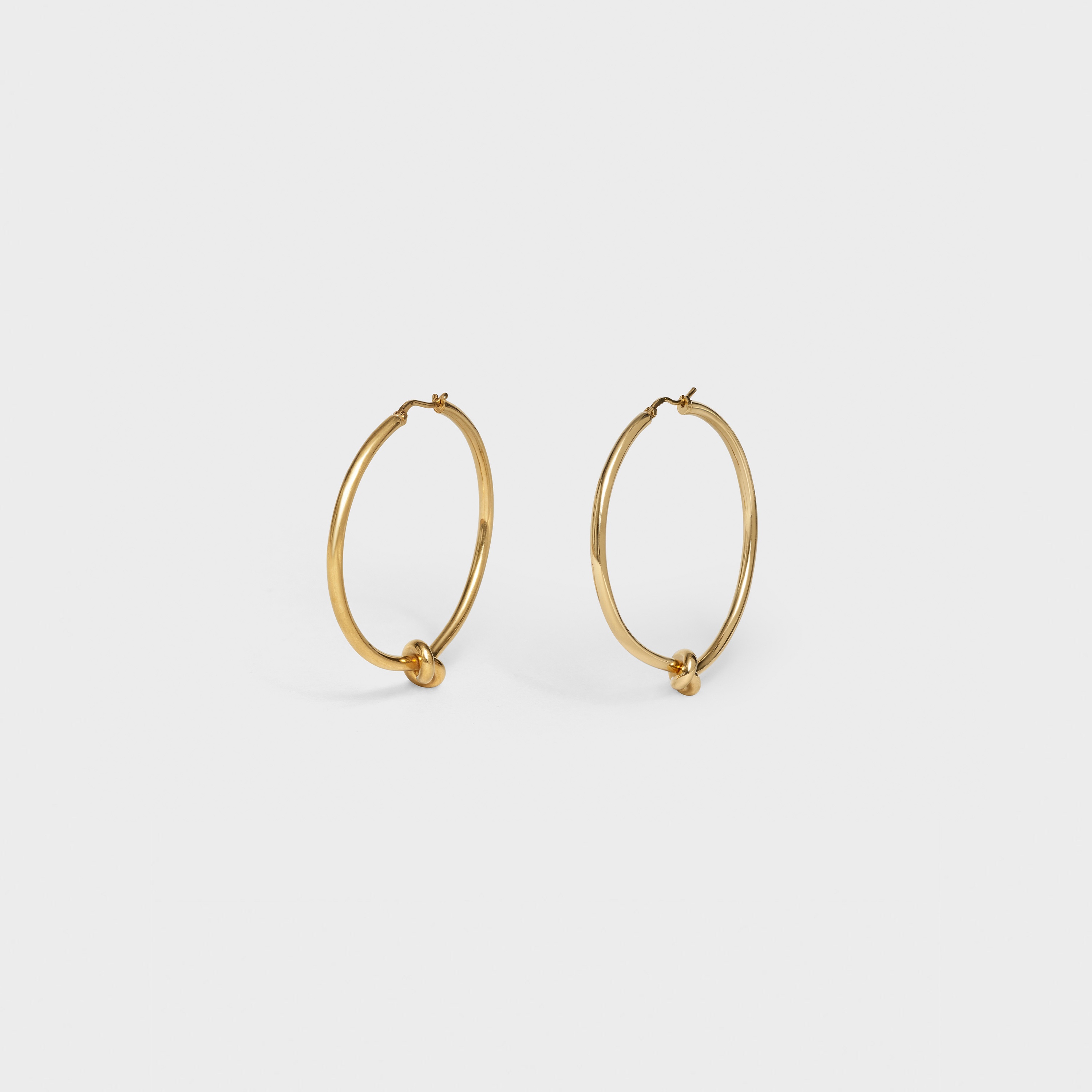 KNOT LARGE HOOPS IN BRASS WITH GOLD FINISH - 2