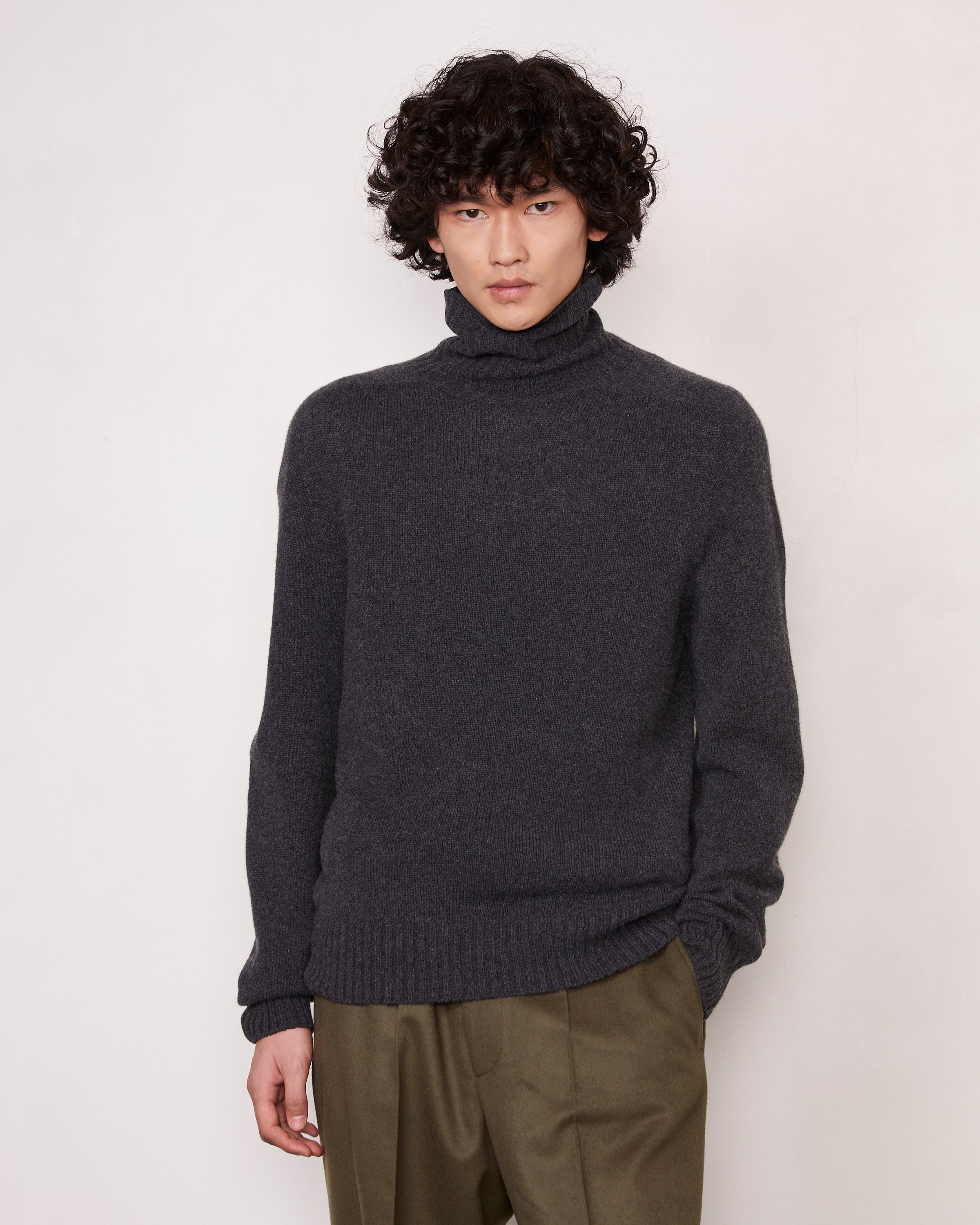 SEAMLESS SWEATER - 2