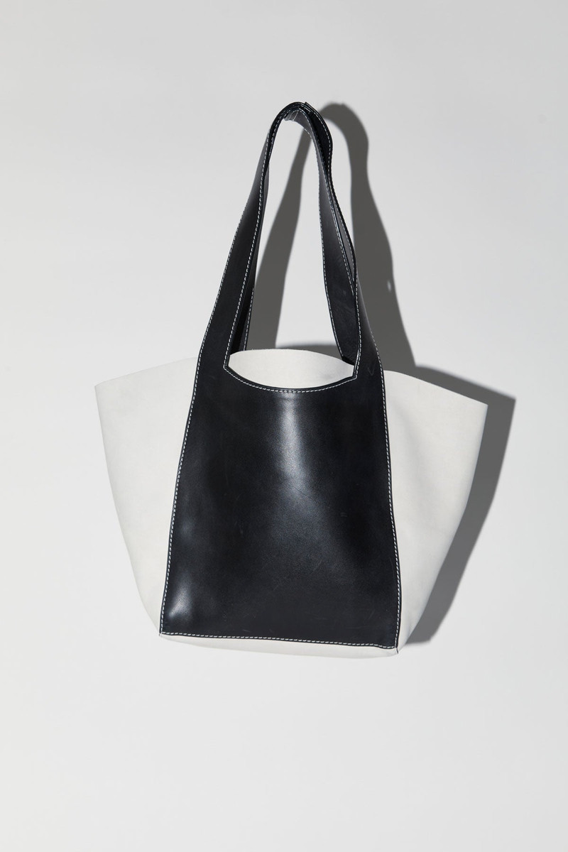 ST. AGNI Contrast Bowling Bag - Black outlook