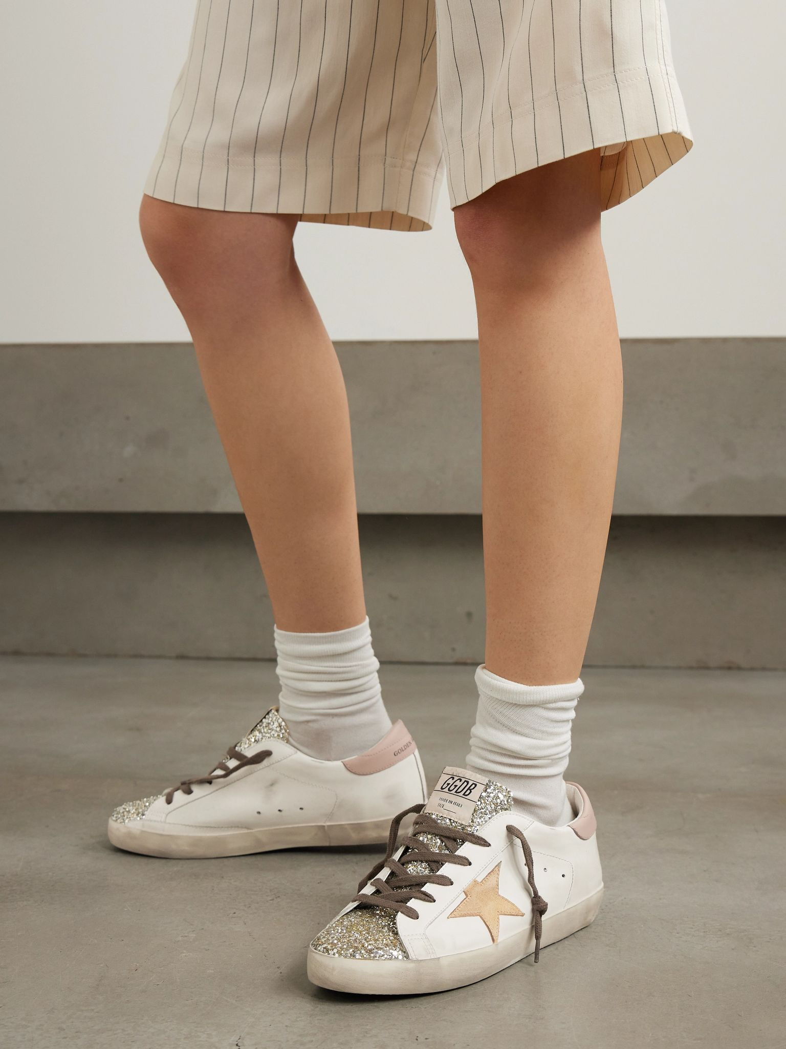 Super-Star distressed suede-trimmed glittered leather sneakers White - 2