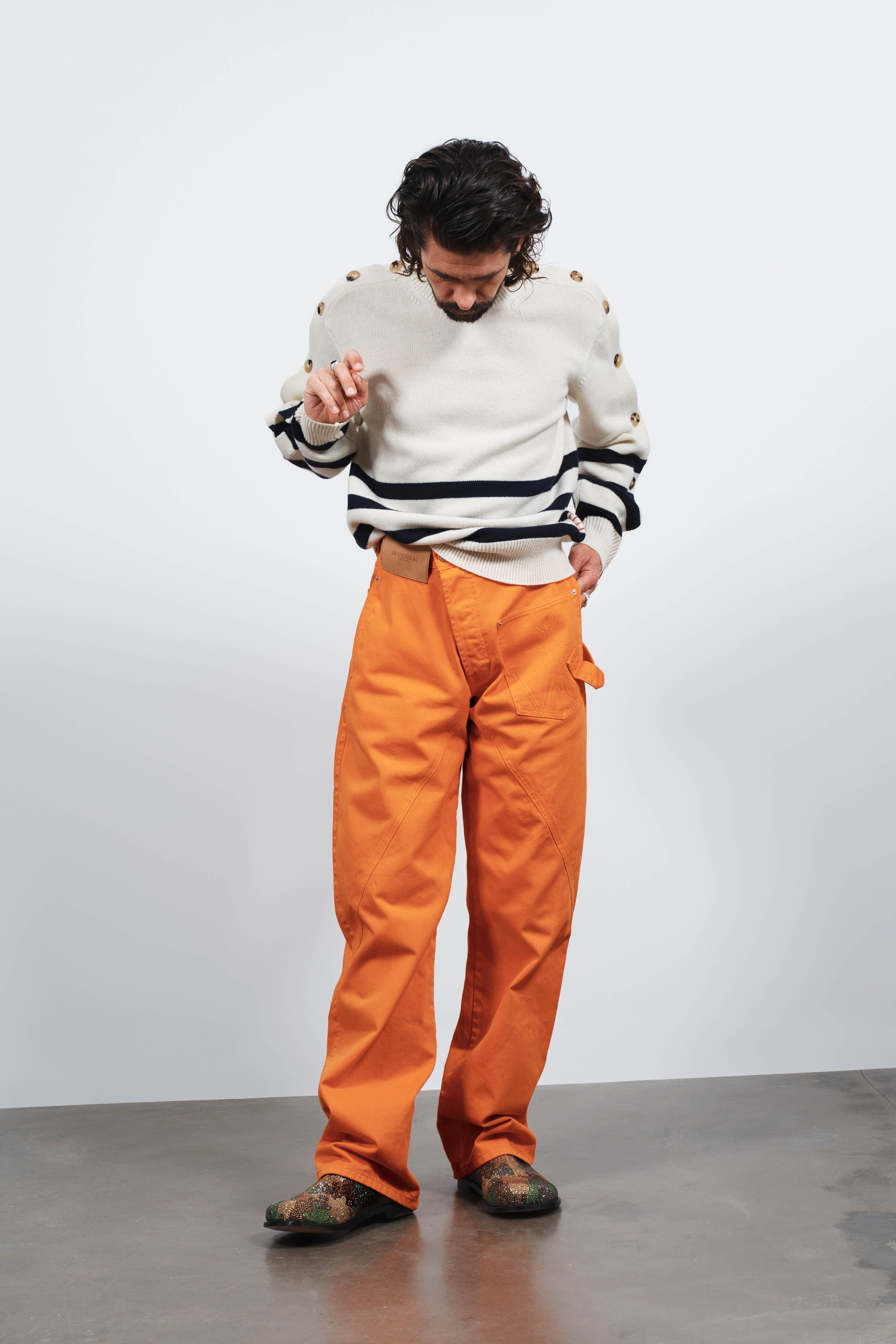 TWISTED WORKWEAR JEANS IN BRIGHT ORANGE - 4