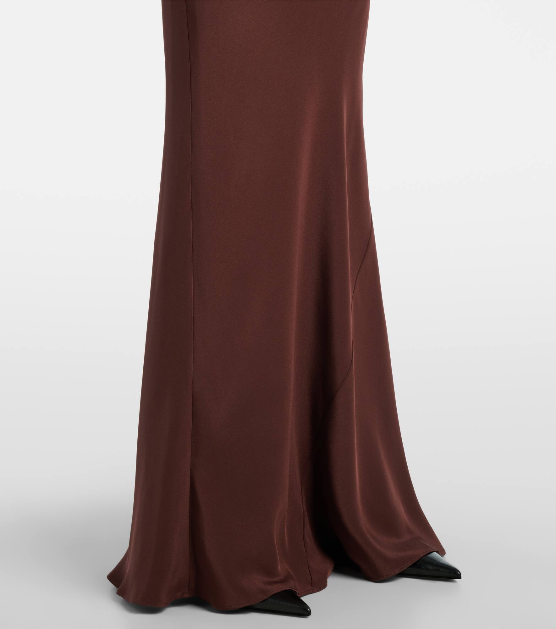 Lace-trimmed silk satin gown - 5