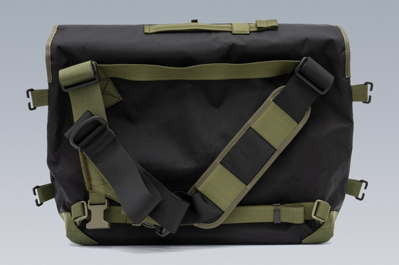 3A-5 Messenger Einsatztasche Black 7