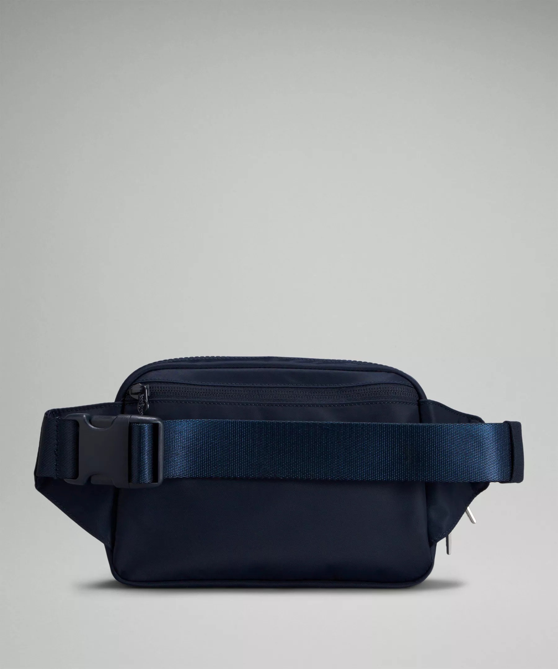 Everywhere Belt Bag Large 2L - 3